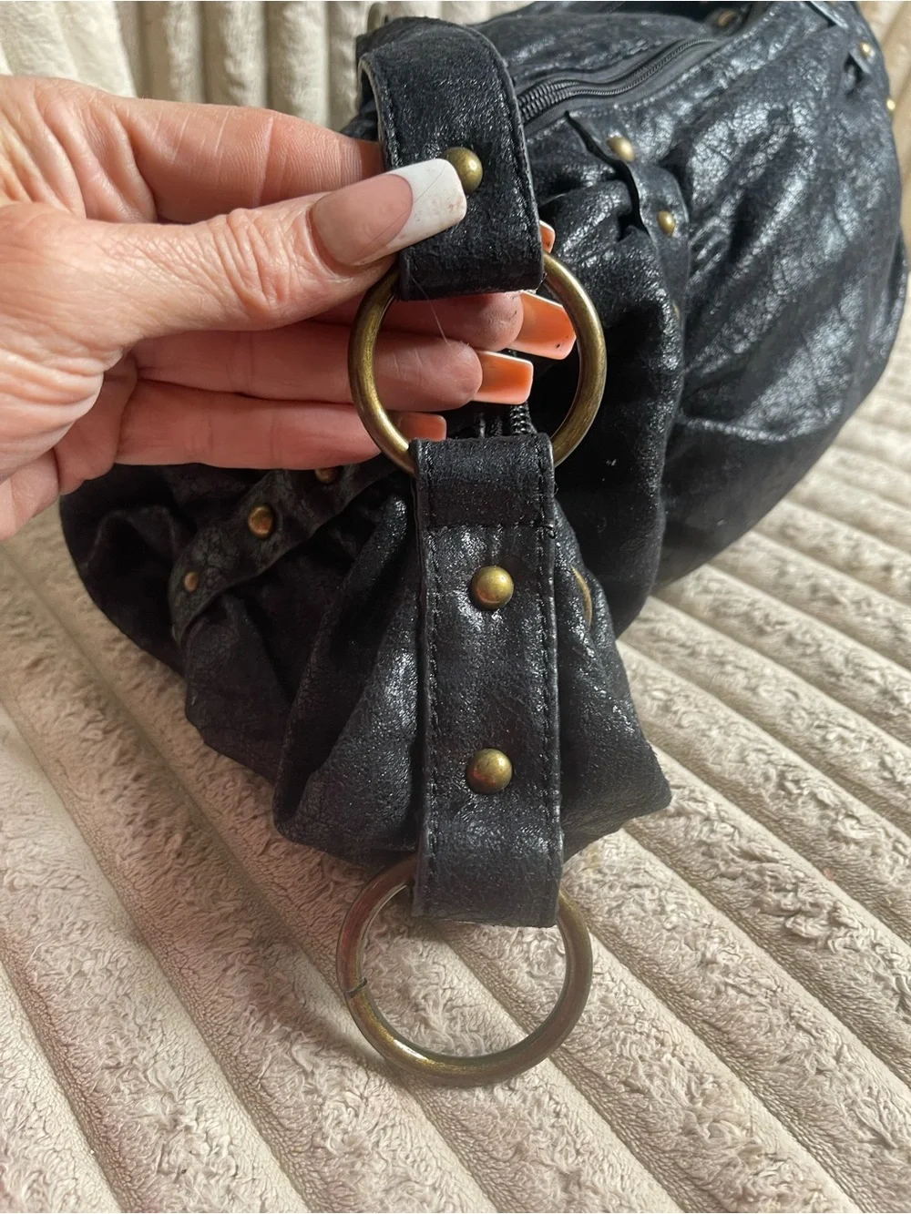 Vintage Gustto Black Leather Pleated Hobo Shoulder Bag Gold Studded Large